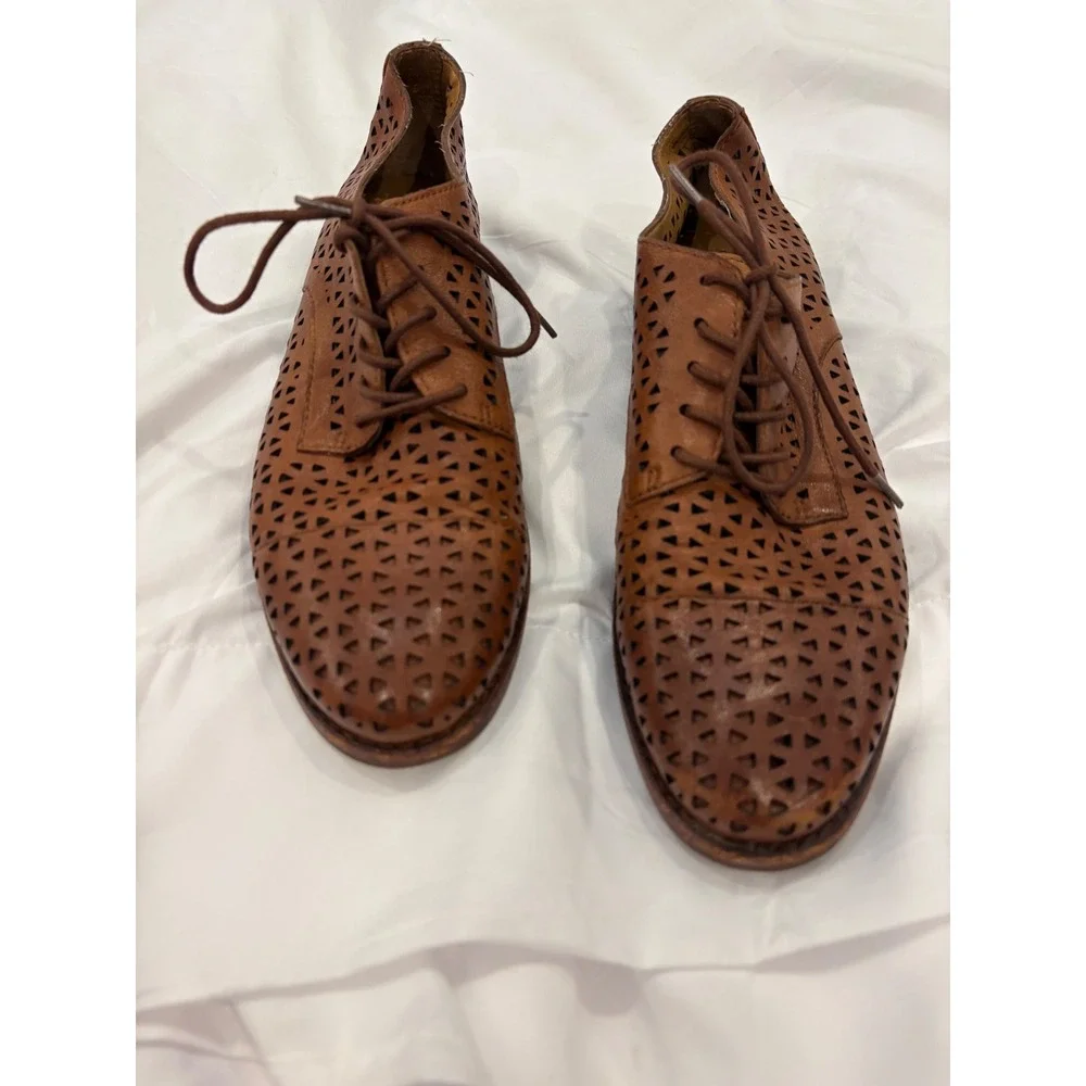 Patricia Nash Sophia Perforated Leather Oxford 7.5 Brown Lace Up Shoes DerbyBoho